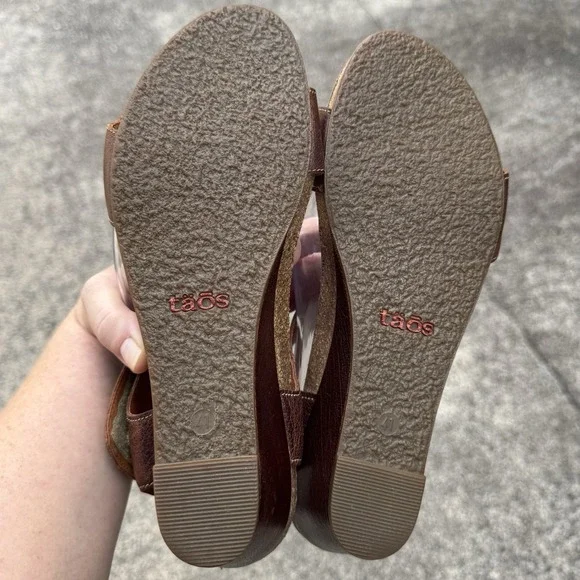 Taos Women's Carousel 3 Tan Leather Wedge Sandals Size 41 US 10 Comfort Casual - Picture 10 of 13